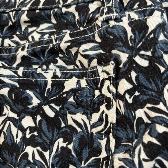 Tory Burch Pants Blue and White Floral Denim Size 25 Skinny Leg Low Rise Jeans - Picture 9 of 10